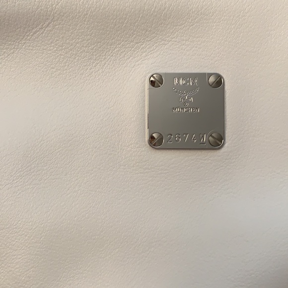 MCM Large wristlet/pouch - Picture 3 of 7